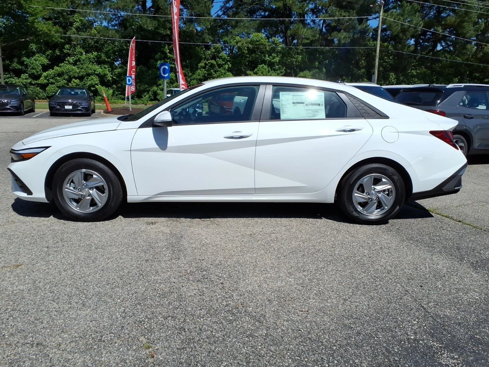New 2026 Serenity White Pearl Hyundai SE image 9