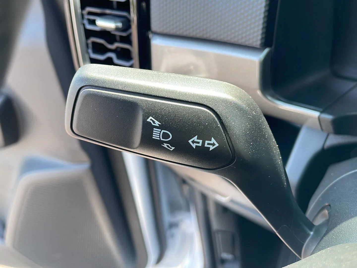New 2026 Oxford White Ford XLT image 18