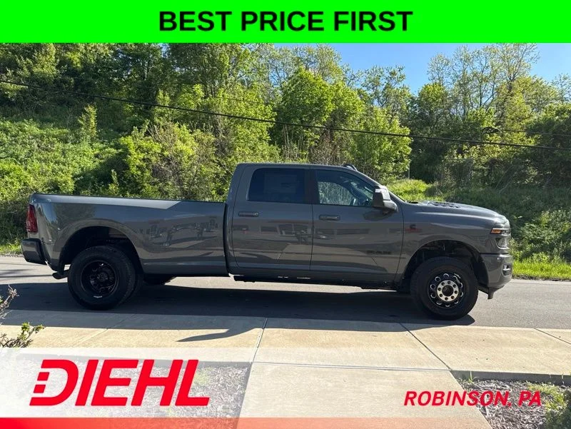 New 2026 Ceramic Gray Clear-Coat Exterior Paint RAM Laramie image 8
