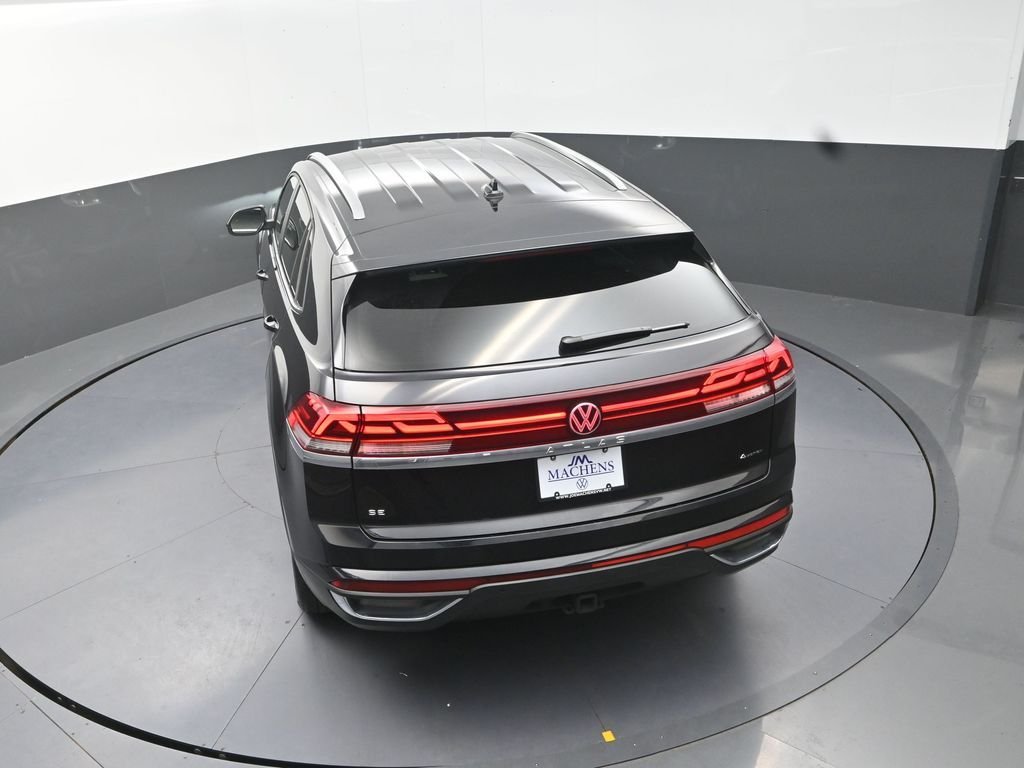 Used 2026  Volkswagen SE w/Technology image 20