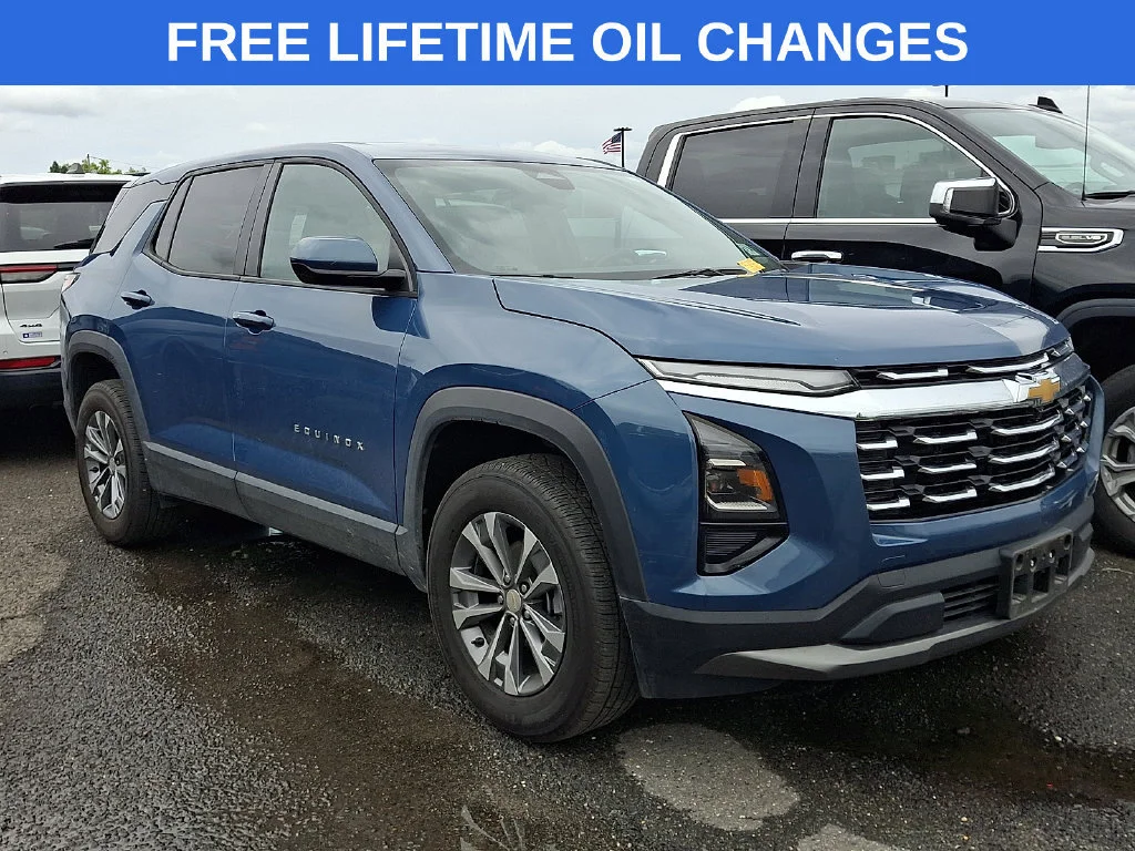 Used 2025 Lakeshore Blue Metallic Chevrolet LT image 1