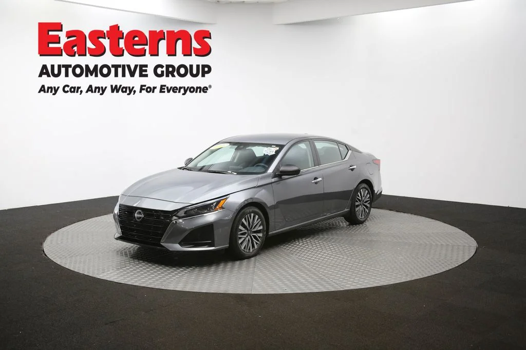 Used 2024 Gray Nissan 2.5 SV image 54
