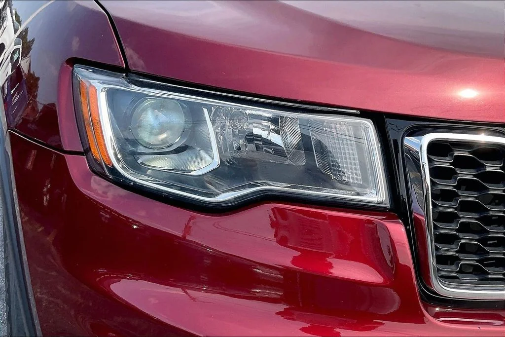 Used 2019 Red Jeep Limited image 27