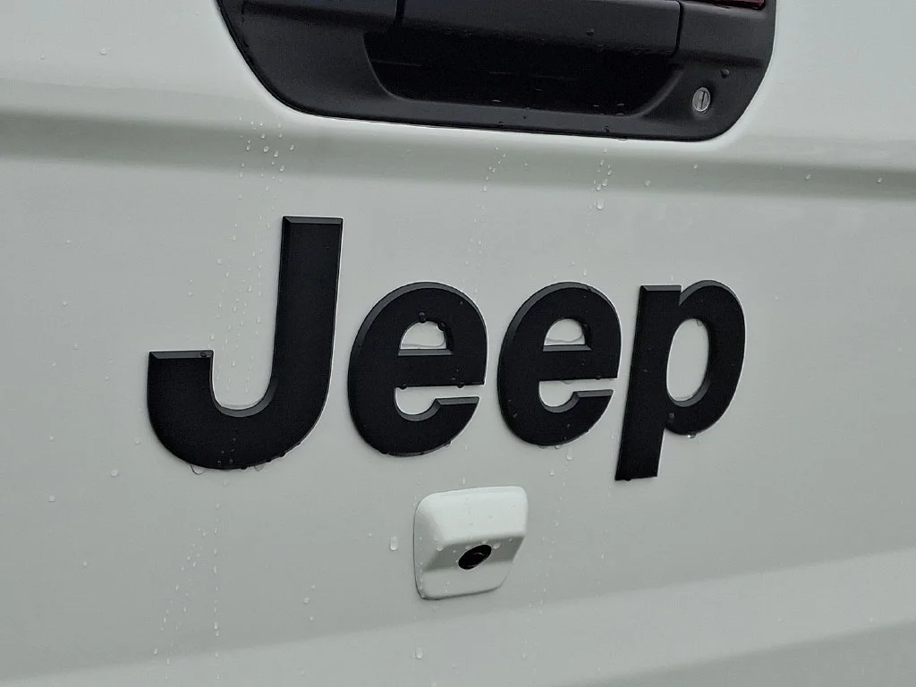 New 2026 Bright White Clear-Coat Exterior Paint Jeep Willys image 21