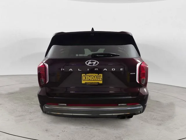 Used 2025 Red Hyundai Calligraphy image 4