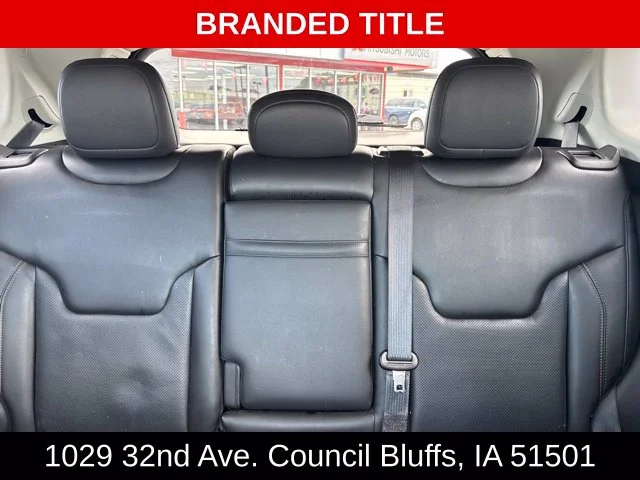 Used 2018 Blue Jeep Limited image 26
