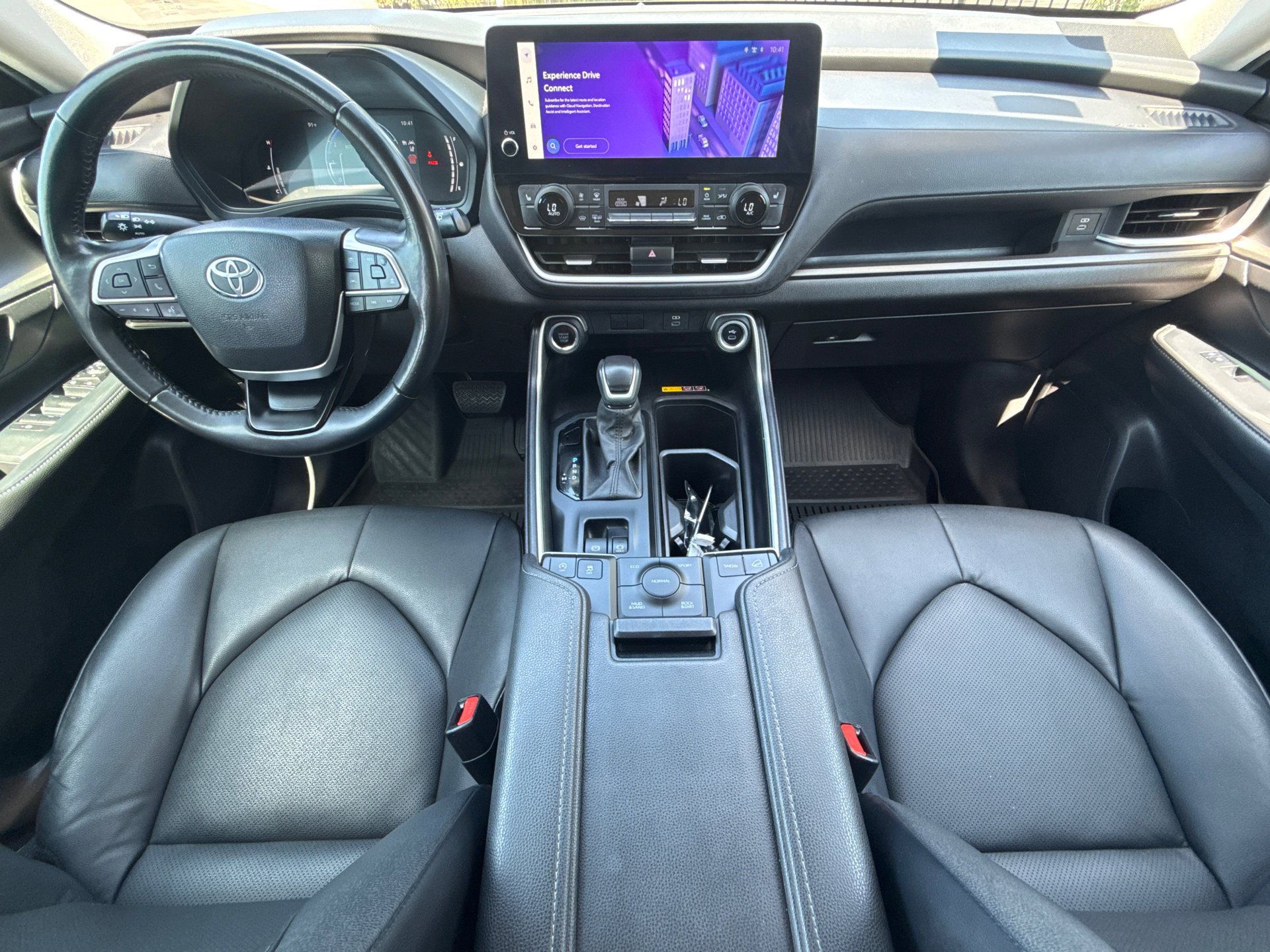 Certified Used 2024 Cloud Toyota XLE image 19