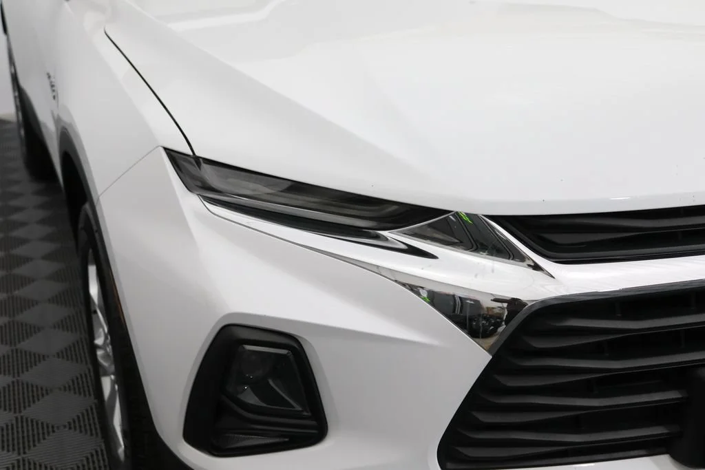 Used 2022 Summit White Chevrolet 2LT image 7