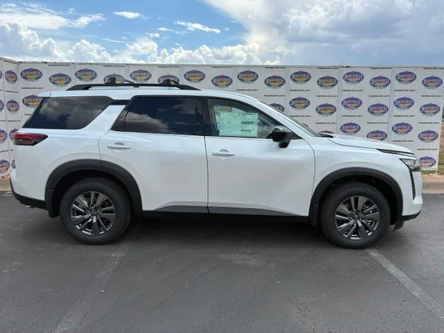 New 2026 Nissan Pathfinder SV