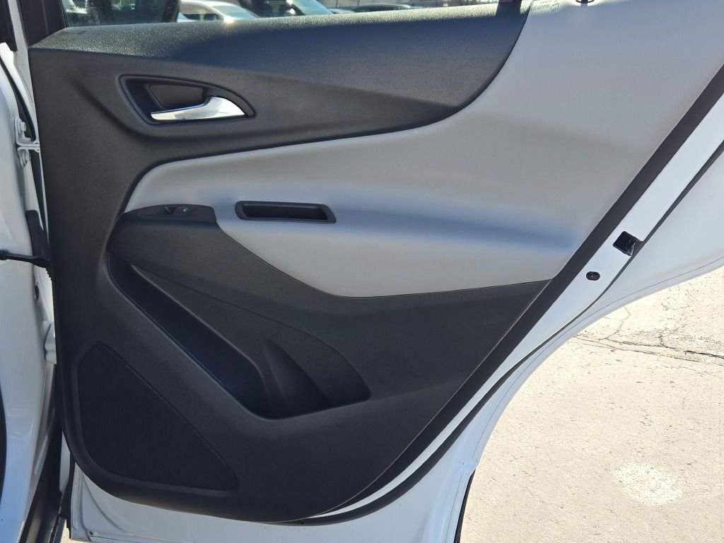 Used 2023 White Chevrolet LT image 11