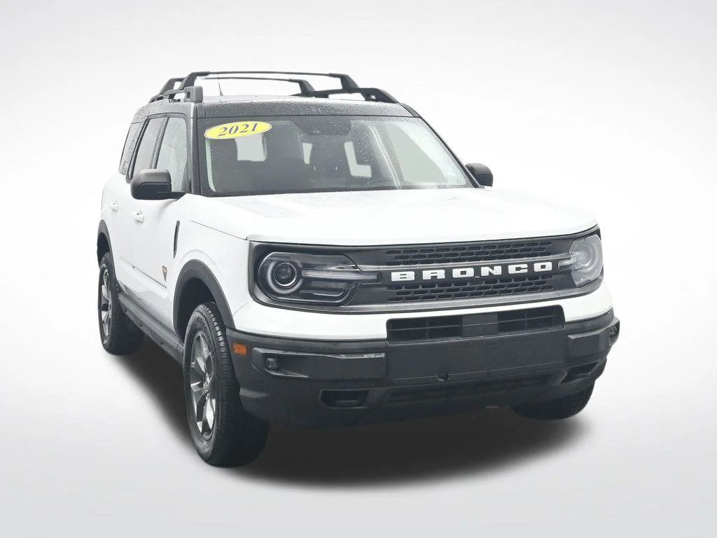 Certified Used 2021 Oxford White Ford Badlands image 3