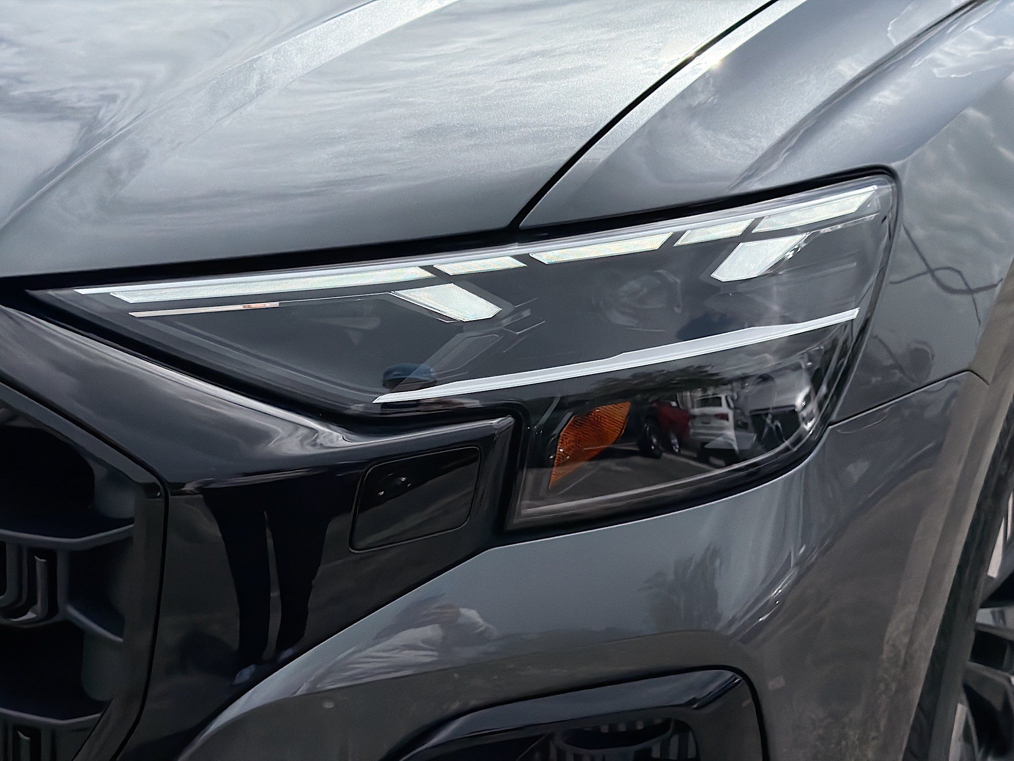 New 2026 Daytona Gray Pearl Effect Audi Prestige image 9