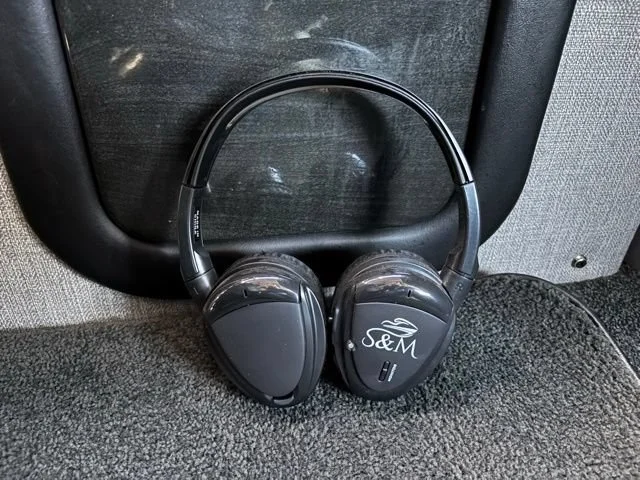 Used 2021 ONYX BLACK GMC CARGO image 45