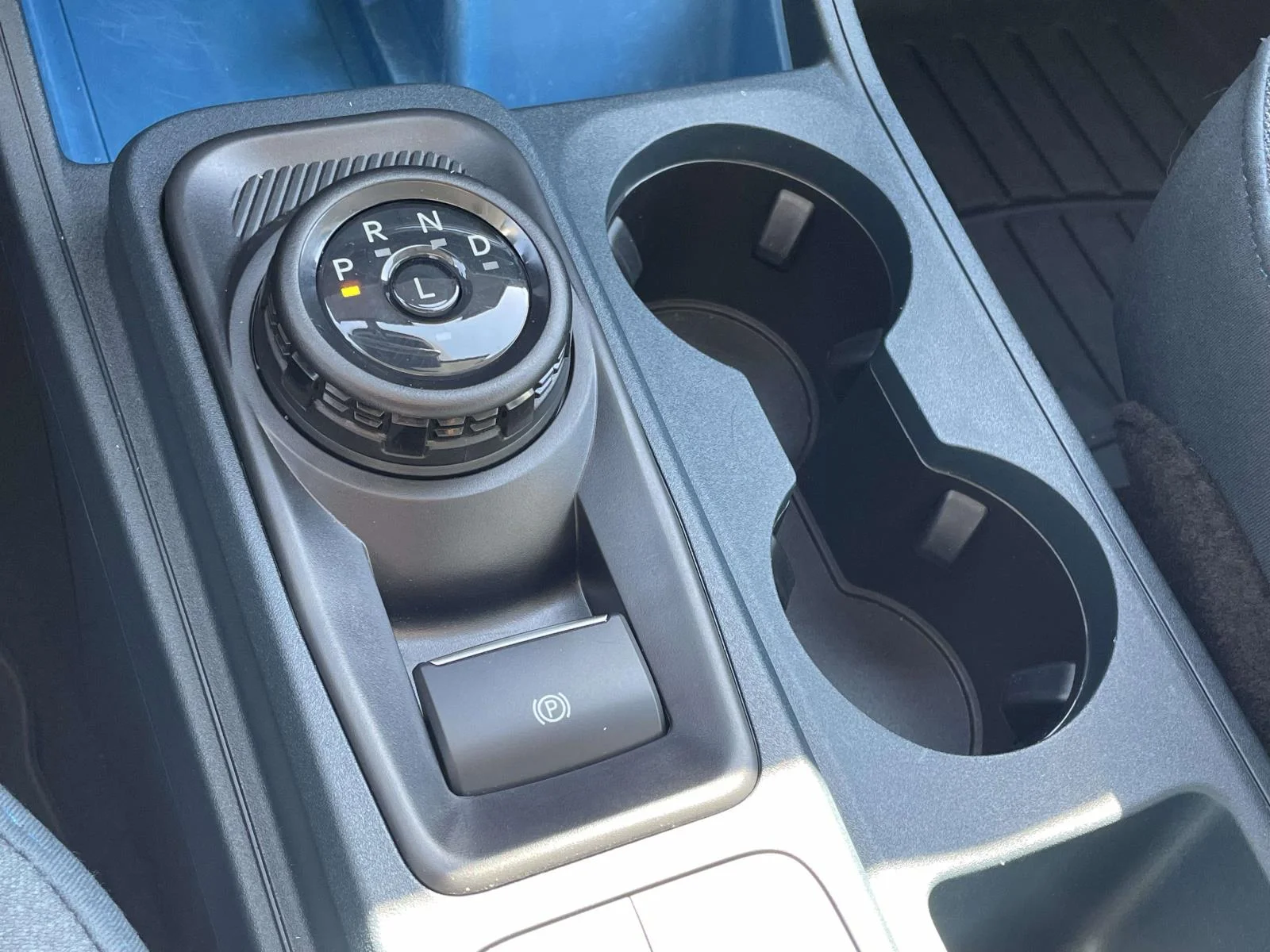 Used 2025 Desert Sand Ford XLT image 22