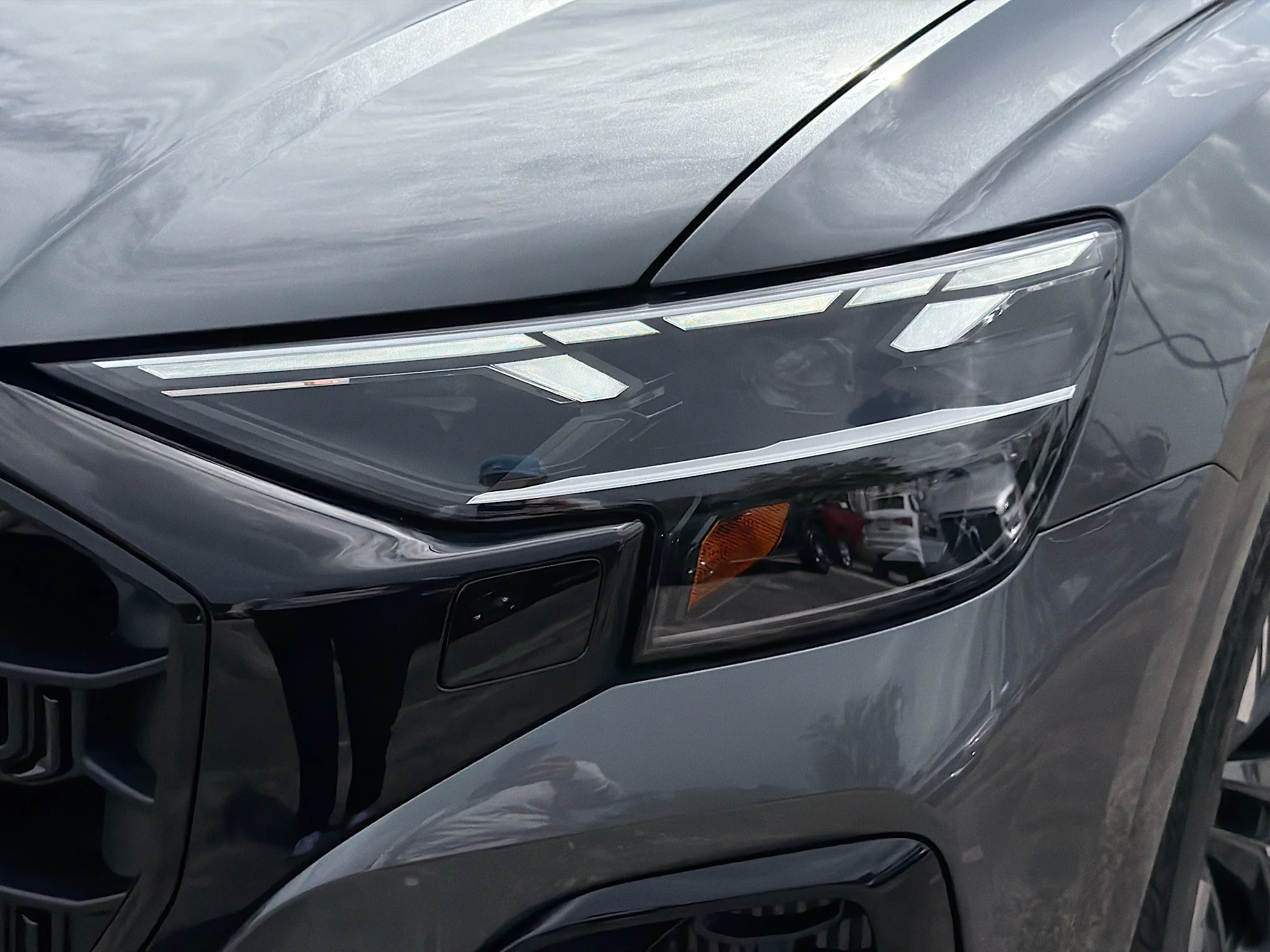 New 2026 Daytona Gray Pearl Effect Audi Prestige image 9