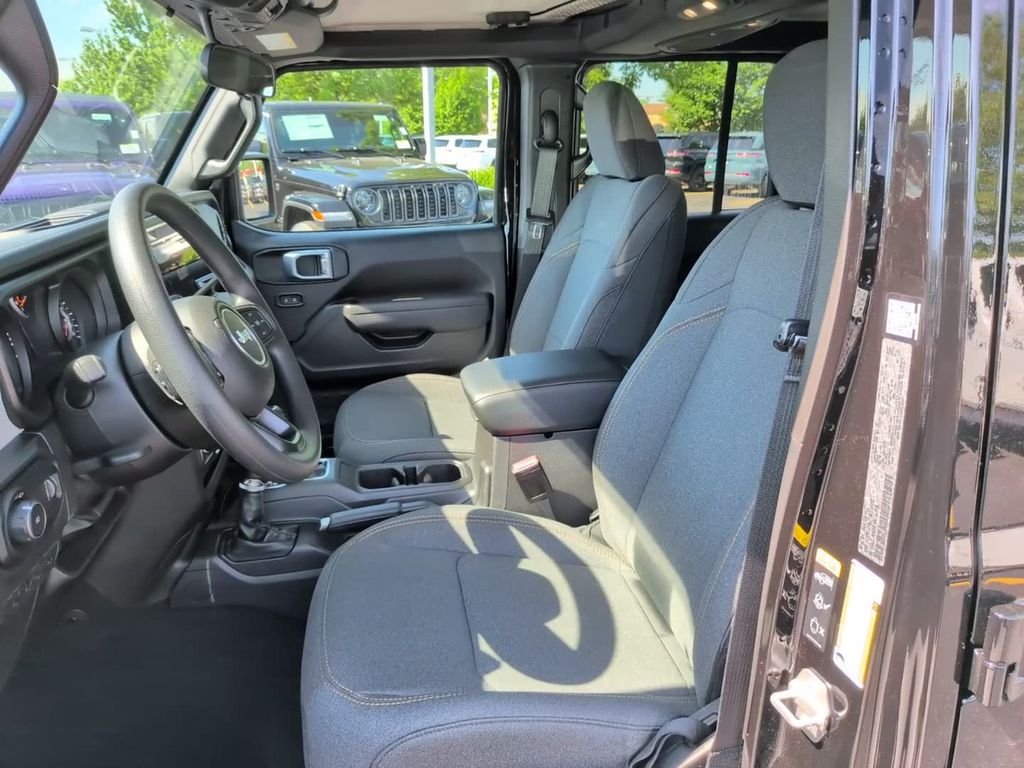 New 2026 Black Clear-Coat Exterior Paint Jeep Sport image 23