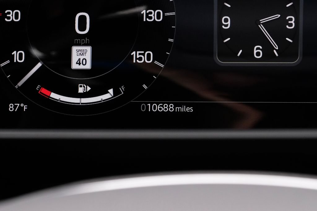 Used 2025 Black Land Rover S image 23