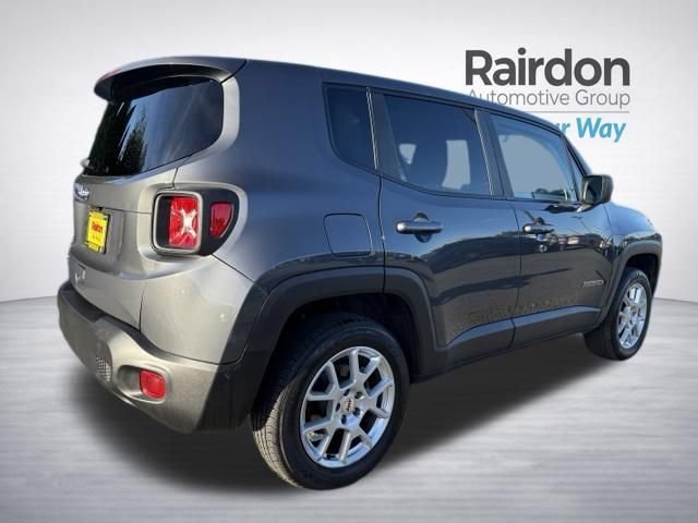 Used 2023 Graphite Gray Jeep Latitude image 7