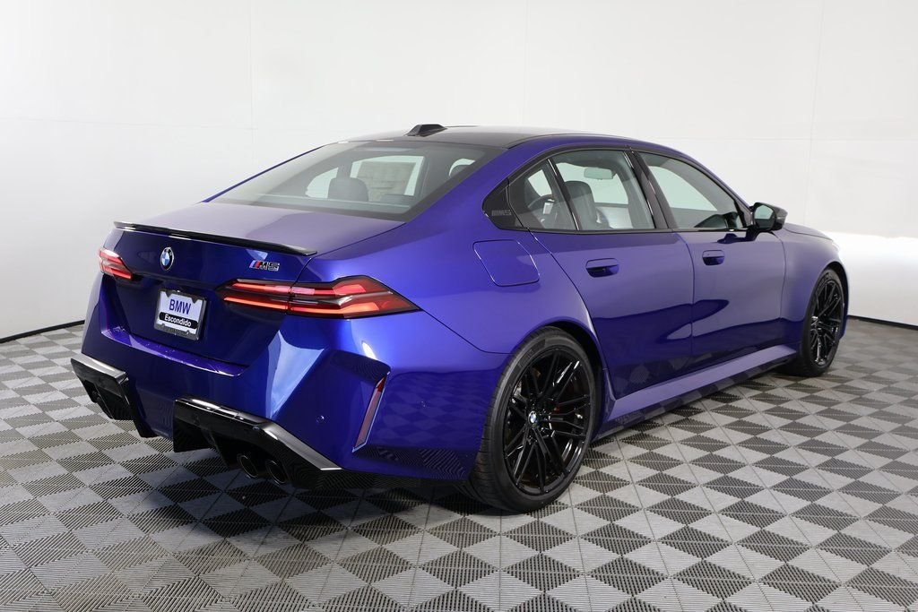 New 2026 Marina Bay Blue Metallic BMW Base image 2