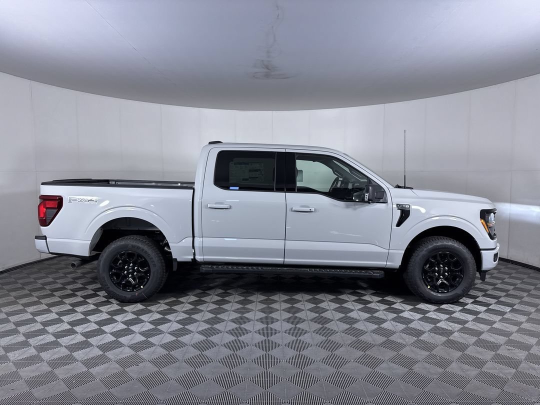 New 2026 Avalanche Ford XLT image 10