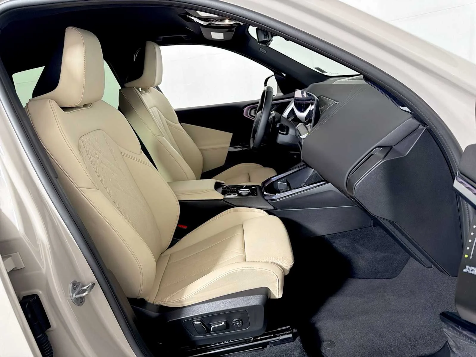 2026 BMW X3 30 - Photo 23