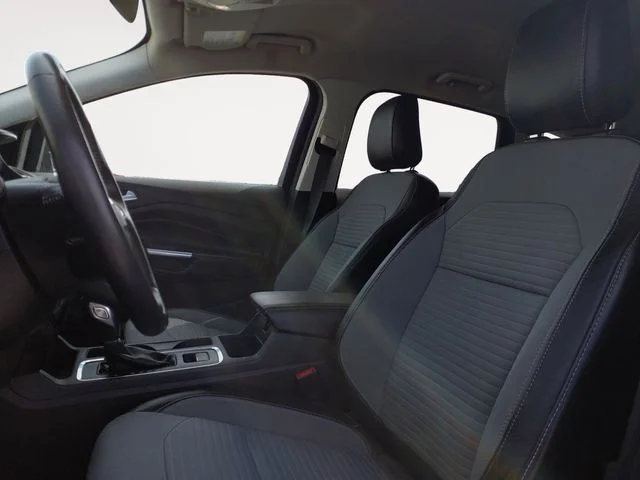 Used 2019 Magnetic Ford SE image 9
