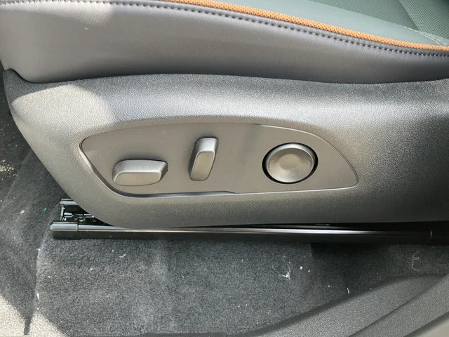 2026 GMC Acadia AT4 - Photo 23