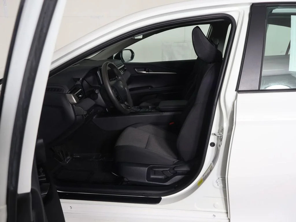 Used 2025 White Toyota LE image 26