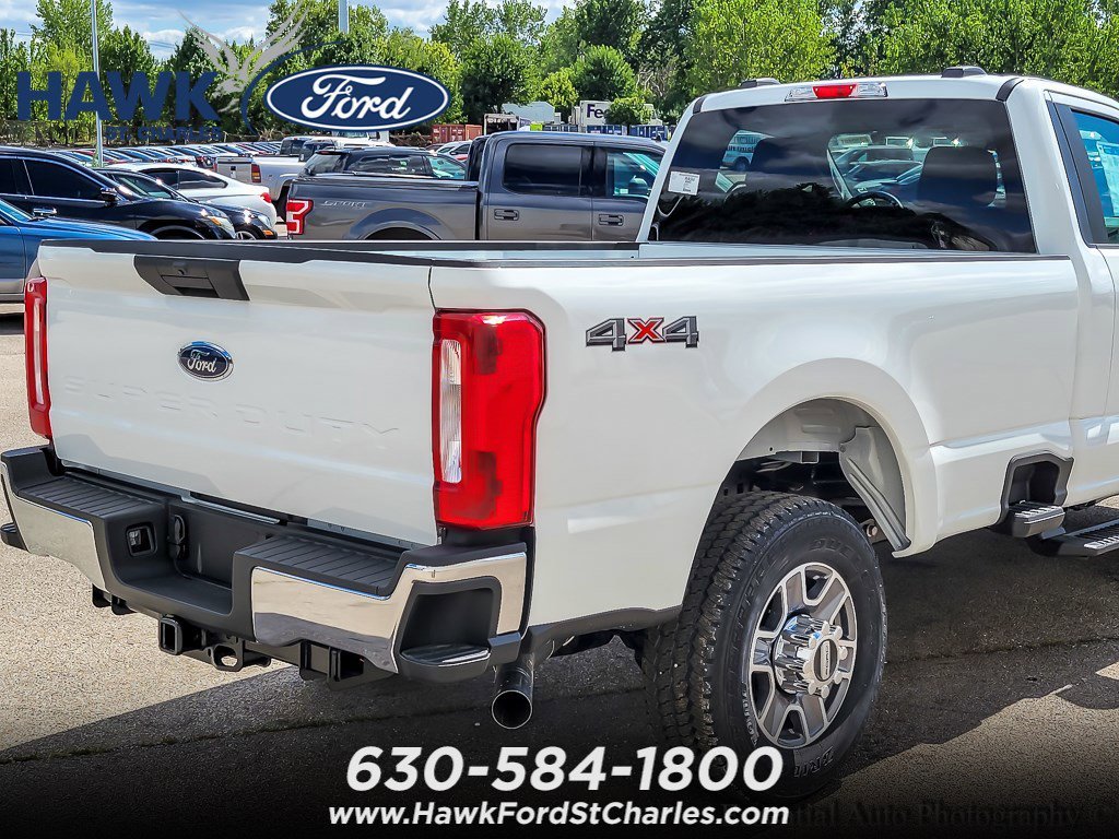 New 2025 Oxford White Ford F-350® XLT image 6