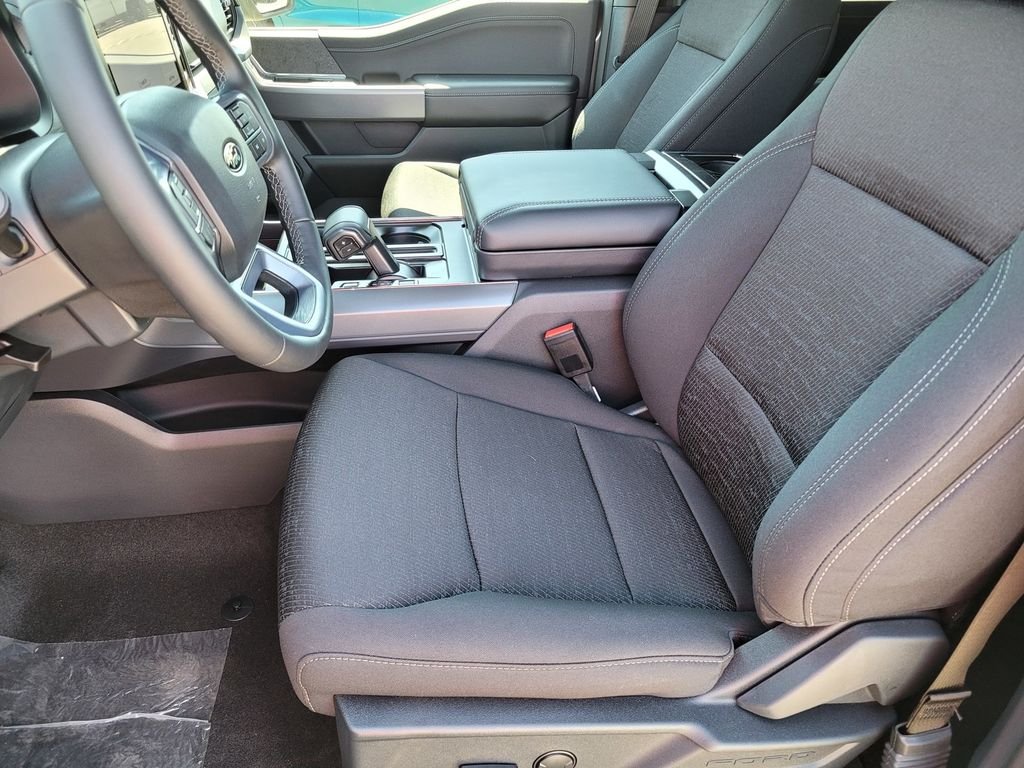 New 2026 Gray Ford XLT image 8