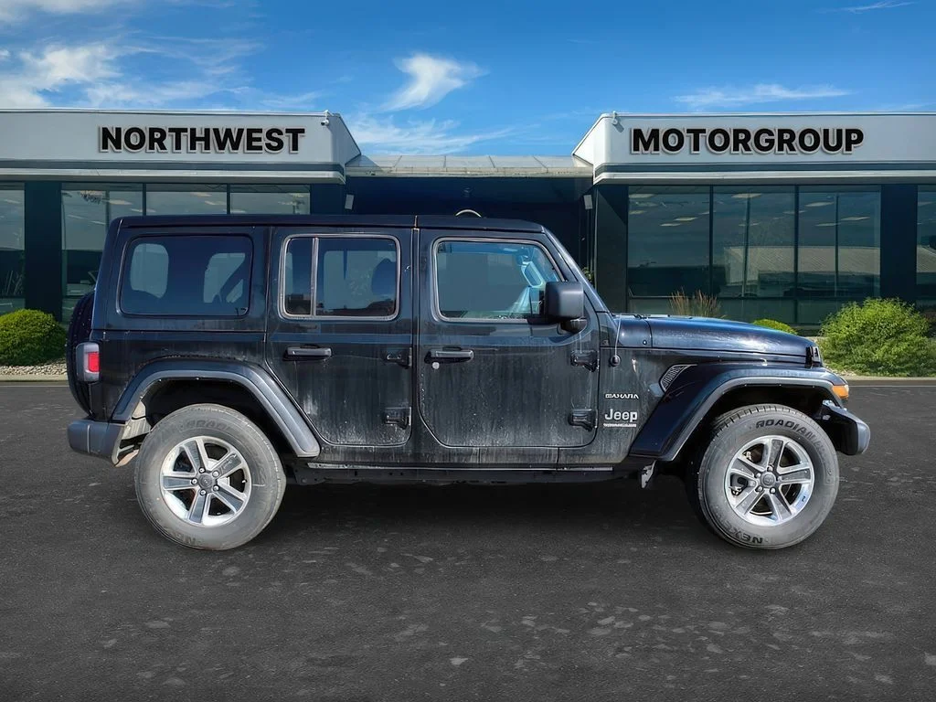 2023 Jeep Wrangler 4-Door Sahara - Photo 7