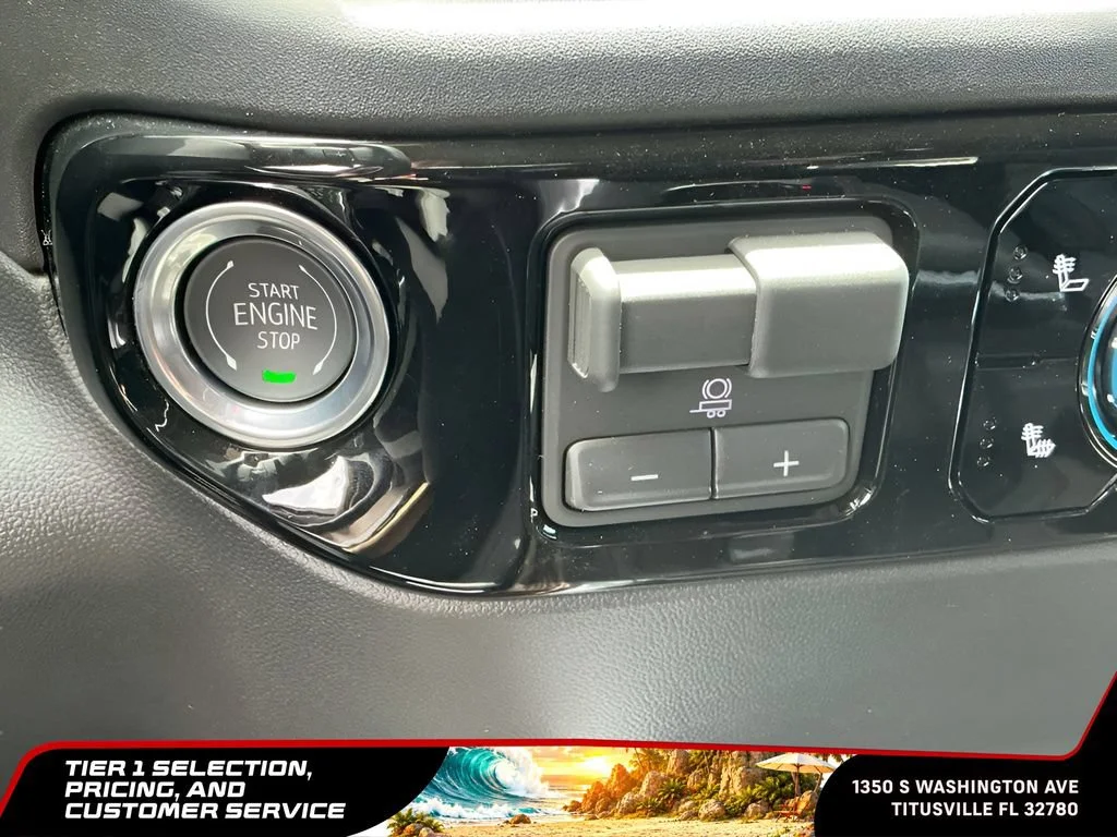 New 2026 Sterling Metallic GMC Elevation image 24