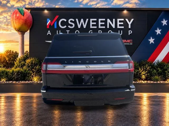Used 2021 Black Lincoln Reserve image 4