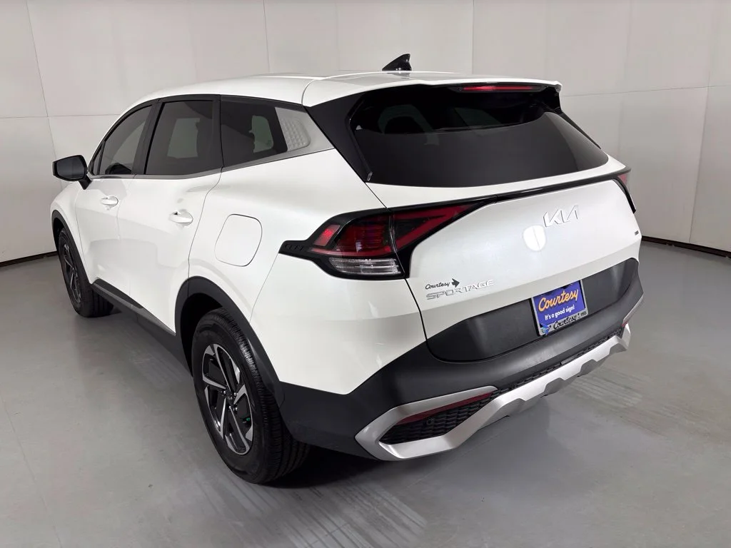 Used 2023 White Kia LX image 6