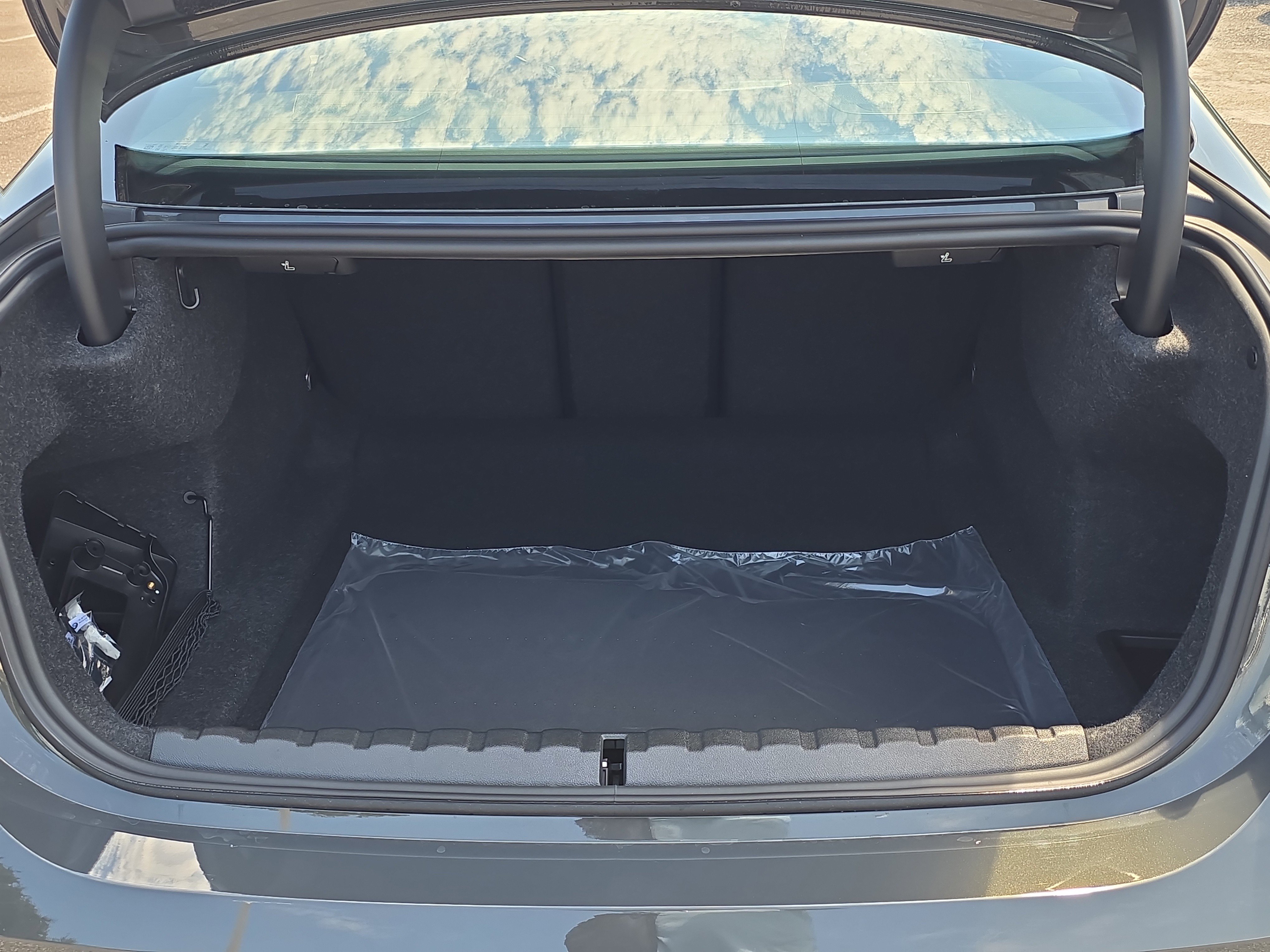 2026 BMW 4 Series M440i - Photo 9