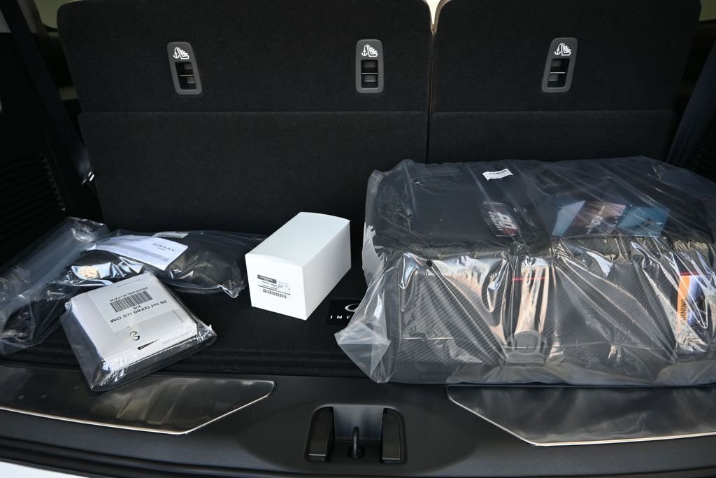 New 2026 RADIANT WHITE INFINITI Pure 2WD image 21