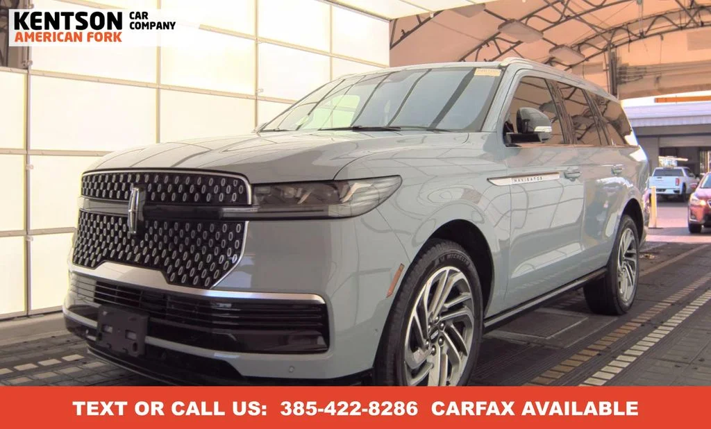 2025 Lincoln Navigator Reserve 4WD's photo