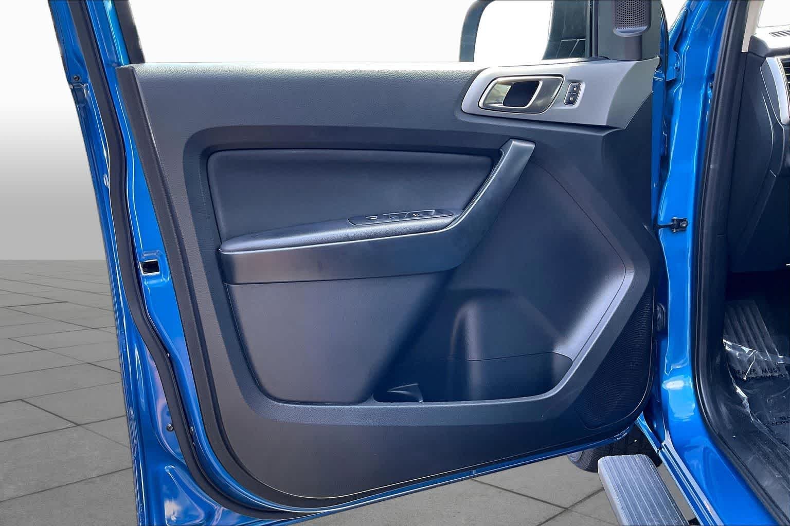 Used 2022 Velocity Blue Ford XLT image 22