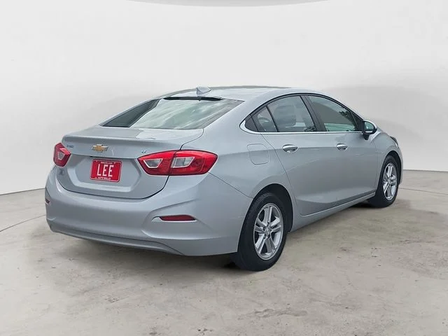 Used 2017 Silver Ice Chevrolet LT image 5