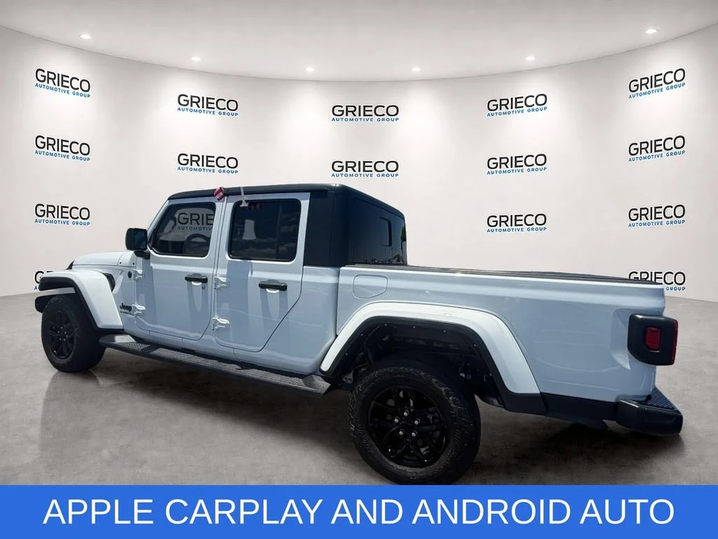 Used 2022 White Jeep Altitude 4x4 image 5