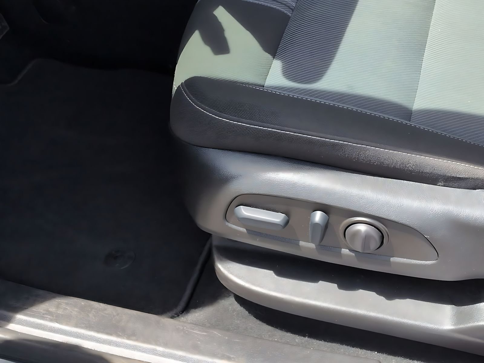 Used 2025 Sterling Gray Metallic Chevrolet 2LT image 36