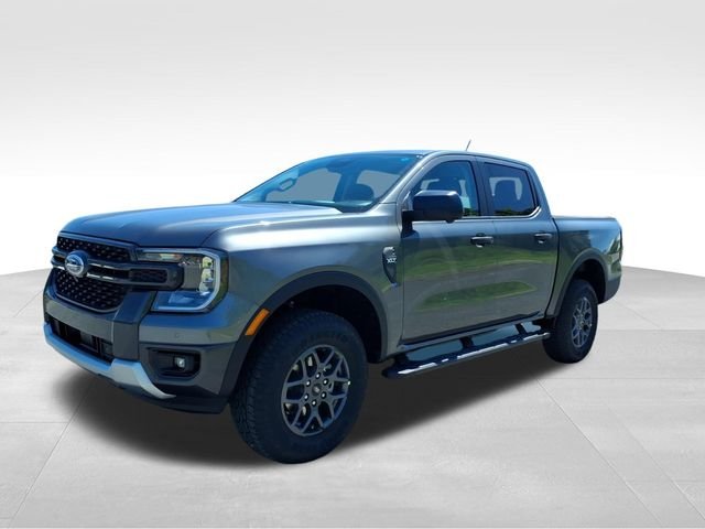 New 2026 Carbonized Gray Metallic Ford XLT image 2