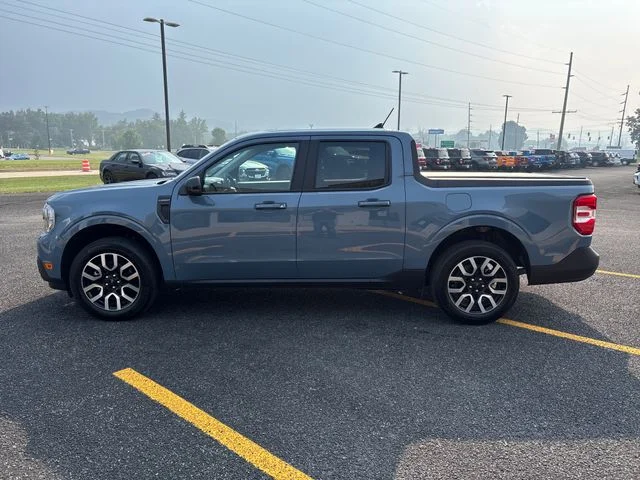 Used 2024 Azure Gray Metallic Ford Lariat image 2
