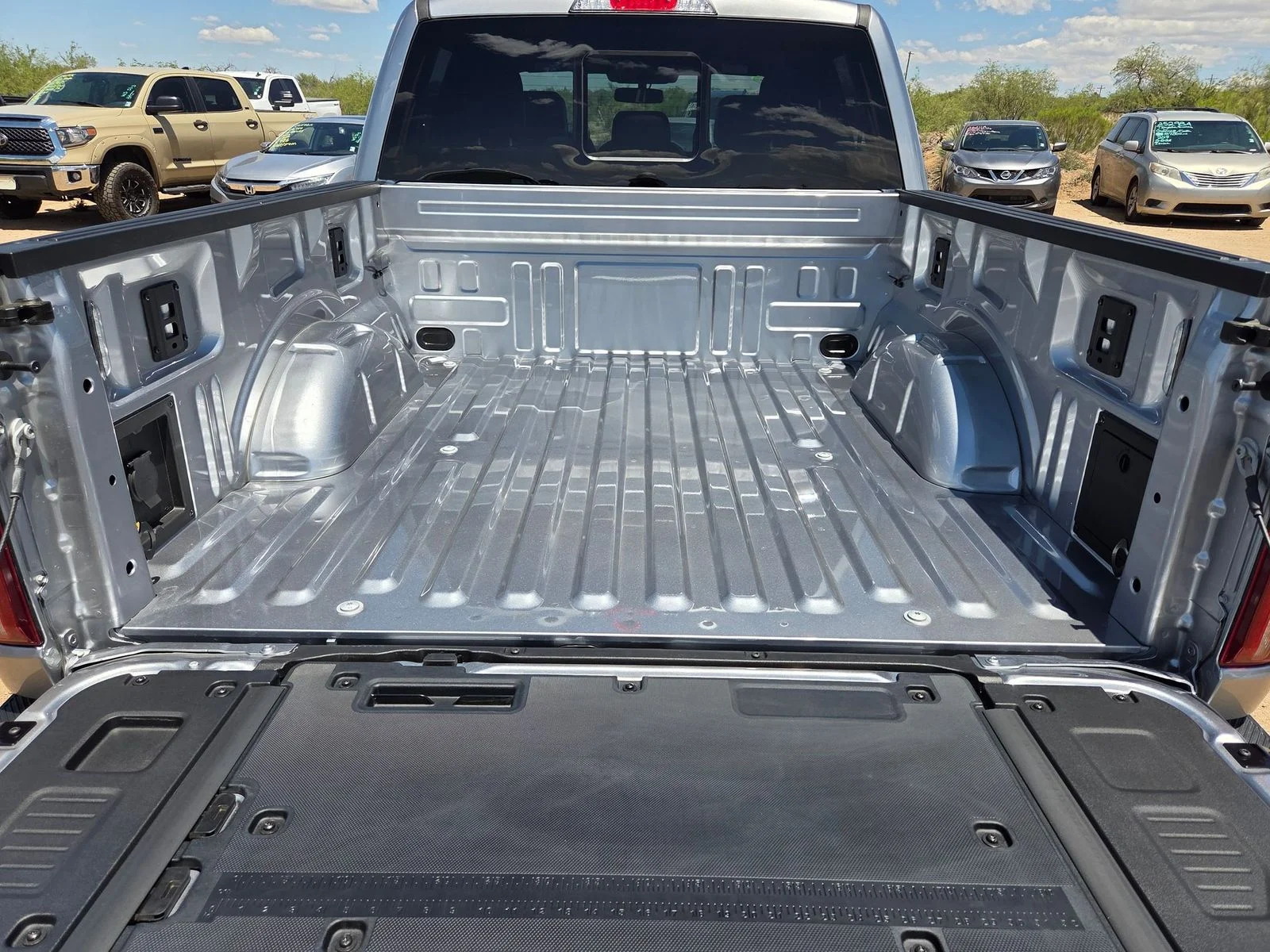 New 2026 Iconic Silver Metallic Ford Lariat® image 6