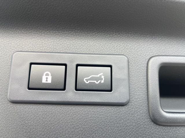 2025 Subaru Forester Touring - Photo 21