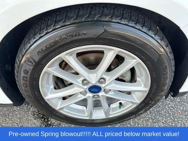 Used 2018 White Ford SE image 11