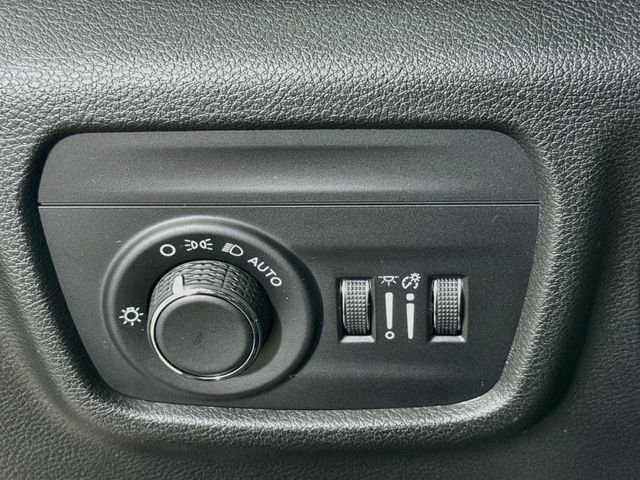 Used 2025 Red Jeep Laredo X image 10
