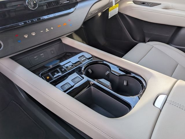 New 2026 Everest White Pearl TriCoat Nissan SL image 27
