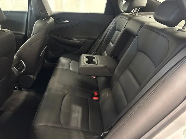 Used 2022 Silver Ice Metallic Chevrolet Premier image 37