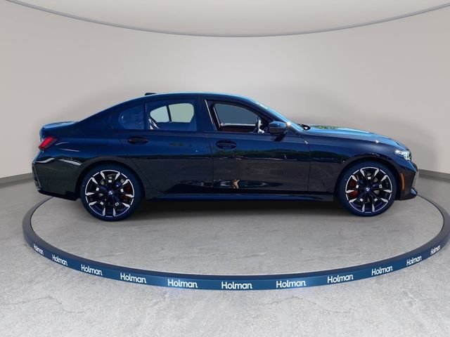 New 2026 Black Sapphire Metallic BMW 330i xDrive image 4